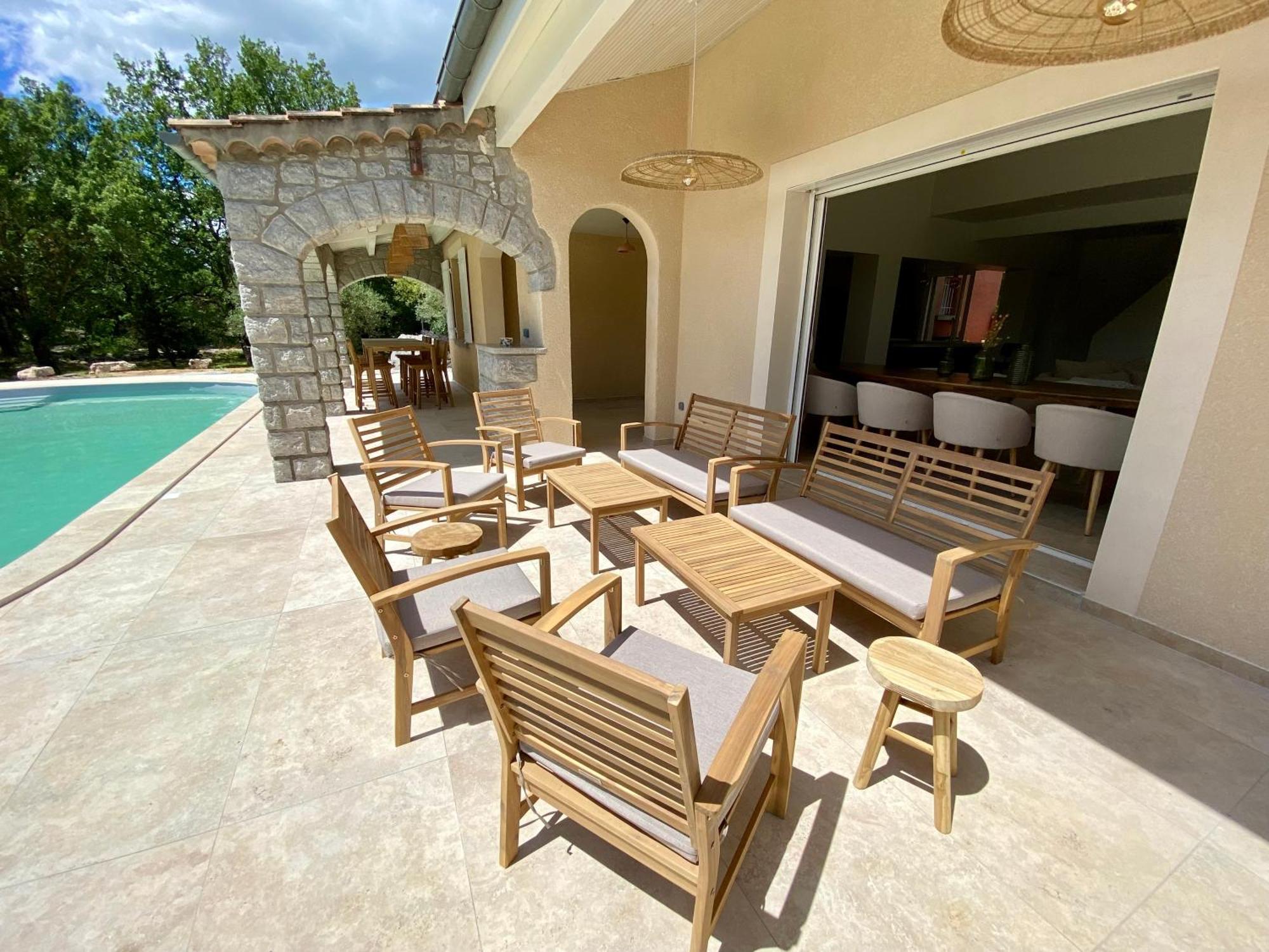 Maison Pour 12P, Piscine A Debordement Chauffee D'Avril A Octobre Inclus Ruoms Luaran gambar