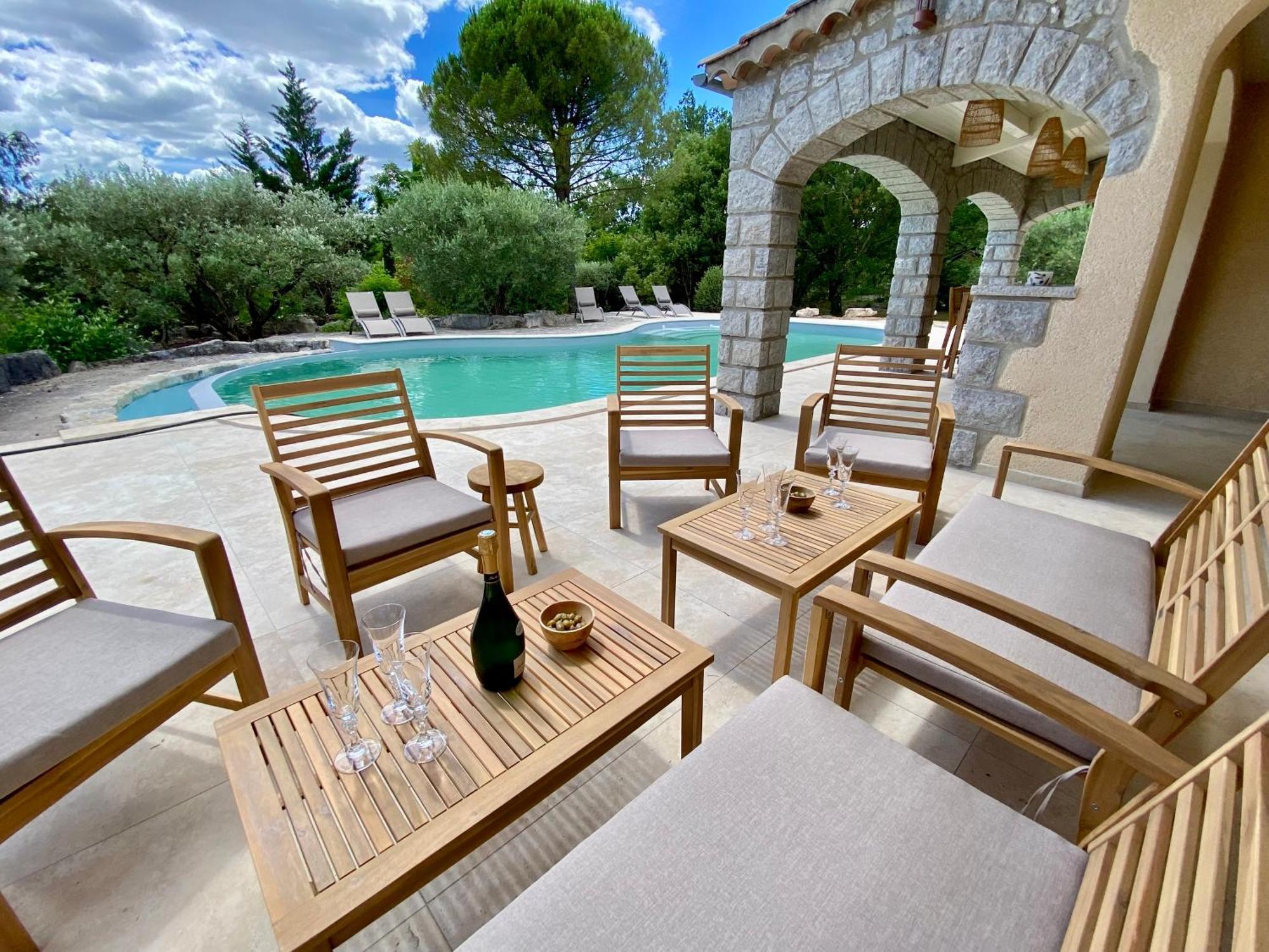 Maison Pour 12P, Piscine A Debordement Chauffee D'Avril A Octobre Inclus Ruoms Luaran gambar