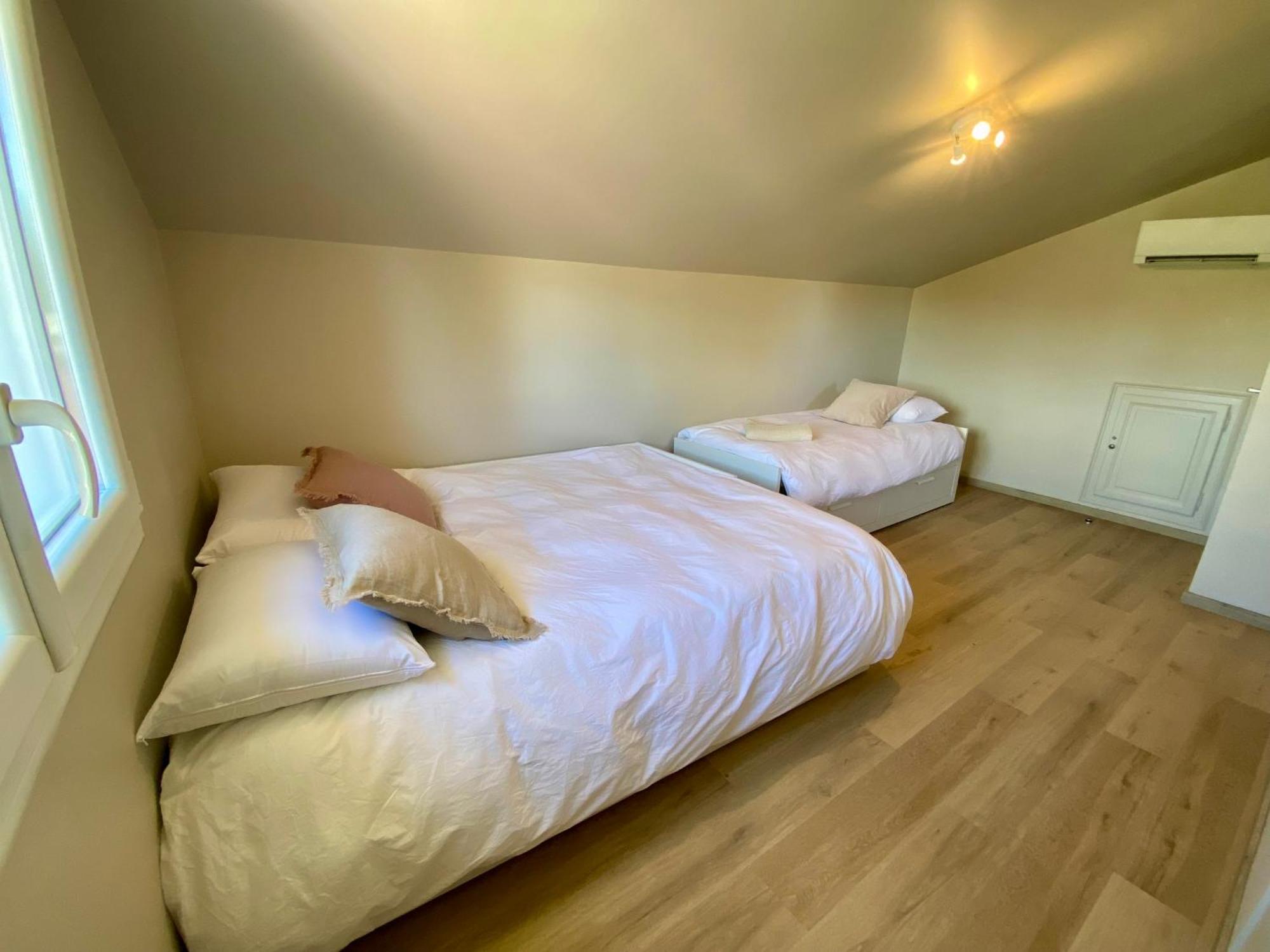 Maison Pour 12P, Piscine A Debordement Chauffee D'Avril A Octobre Inclus Ruoms Luaran gambar